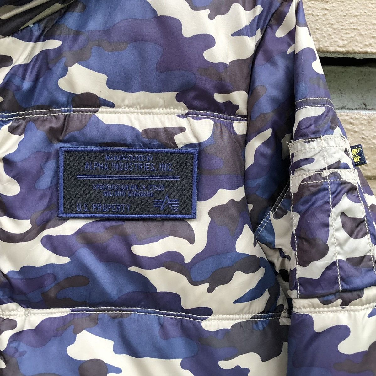 Alpha Industries Alpha Industries Camo Down Feather Puffer Jacket Size US M / EU 48-50 / 2 - 6 Thumbnail