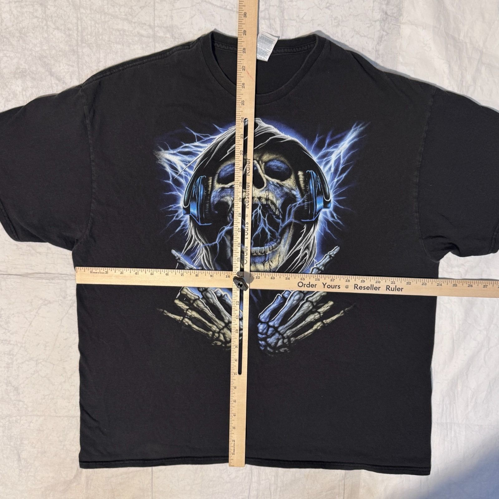 Gildan Y2K Skeleton Grim Reaper Punk Rock Lightning Rock & Roll Tsh Size US XXL / EU 58 / 5 - 4 Thumbnail