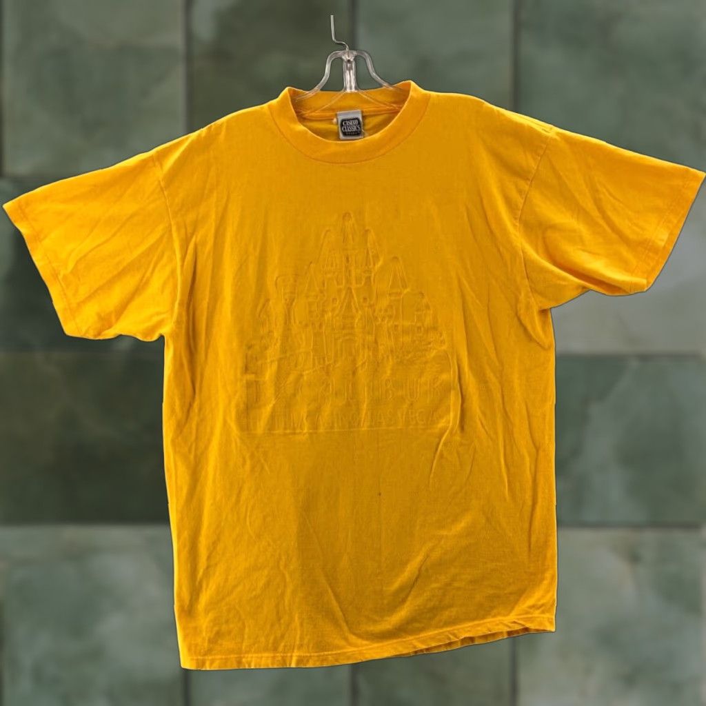 Vintage VINTAGE Casino Classics Excalibur Shirt Mens XL Yellow 90s Las Vegas Casino T-Shirt Mens XL Size US XL / EU 56 / 4 - 1 Thumbnail