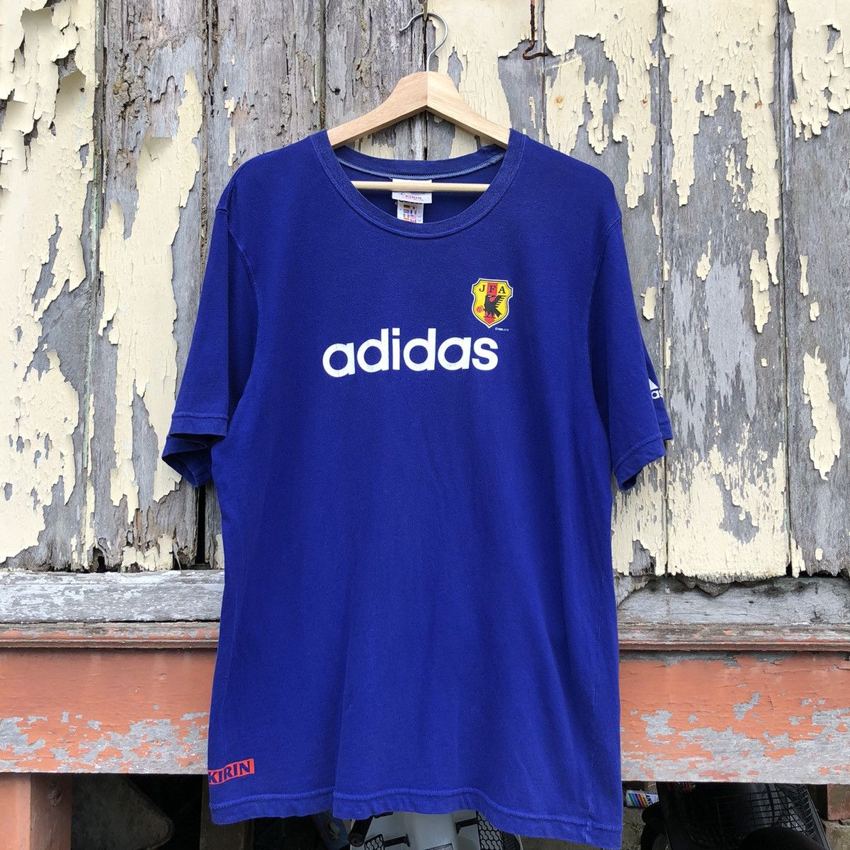 Vintage Vintage y2k Sunfaded Adidas Kirin Tshirt Size US L / EU 52-54 / 3 - 1 Thumbnail