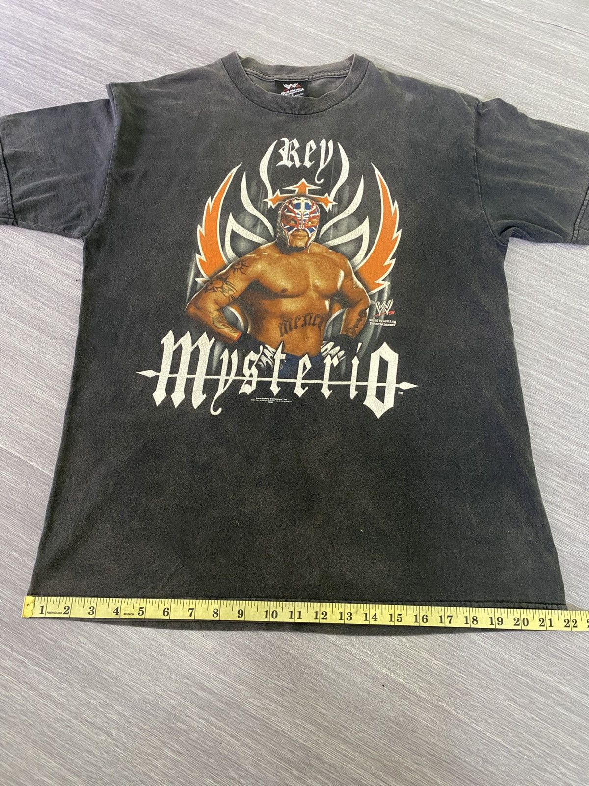 Vintage × WWE × WWF Vintage 2002 Rey Mysterio WWE Superstar Plain Faded Shirt Size US L / EU 52-54 / 3 - 12 Thumbnail
