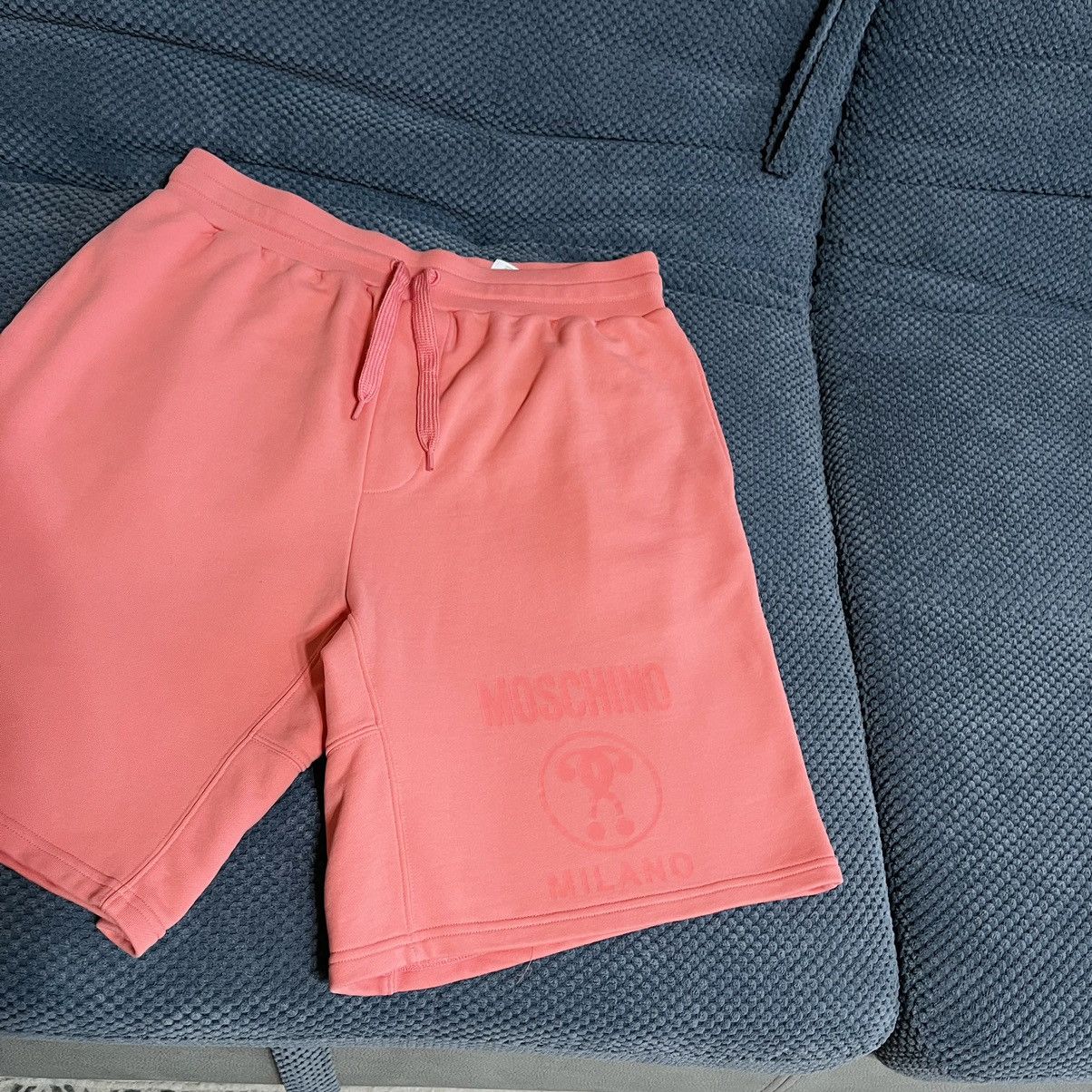 Moschino Shorts Moschino Milano Size US 38 / EU 54 - 3 Thumbnail