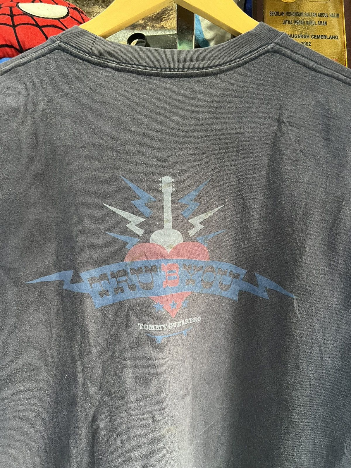 Rap Tees 🔥Rare Sun Faded Uniqlo Tommy Guerrero Tru B You Tee Size US M / EU 48-50 / 2 - 8 Thumbnail