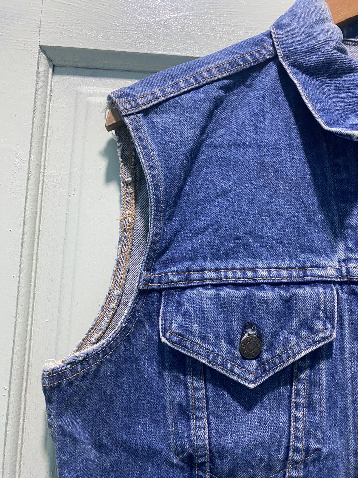 Levi's Vintage 90s Levi’s Denim Sleeveless Made Usa Size US M / EU 48-50 / 2 - 5 Thumbnail