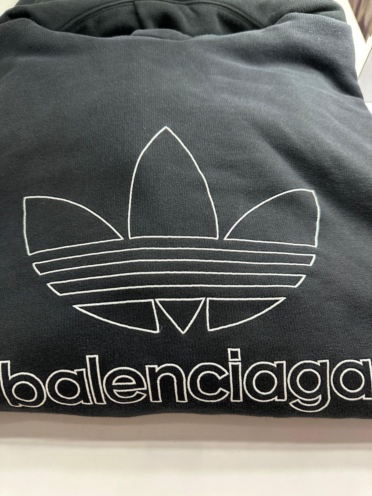 Balenciaga Balenciaga Adidas Trefoil Hoodie in Black 5 Size US XXL / EU 58 / 5 - 2 Thumbnail
