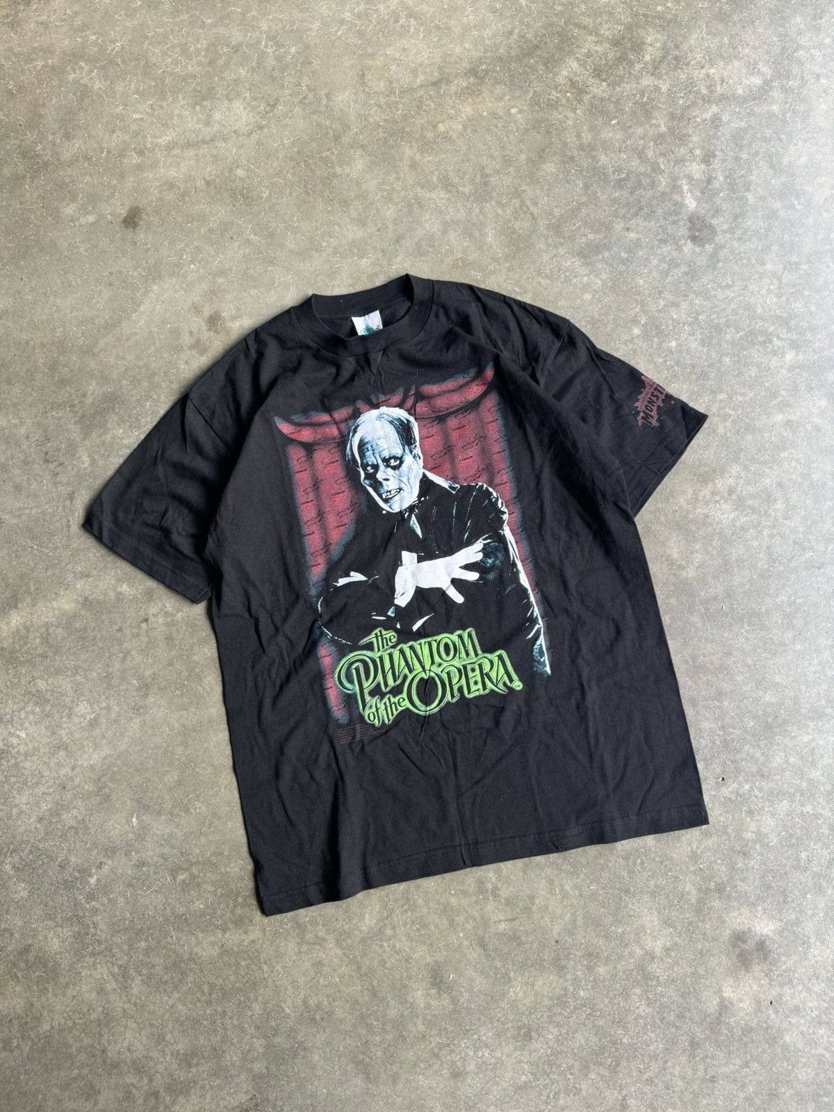Japanese Brand Vintage Phantom Of The Opera Monsters Rare Tee Size US L / EU 52-54 / 3 - 2 Thumbnail