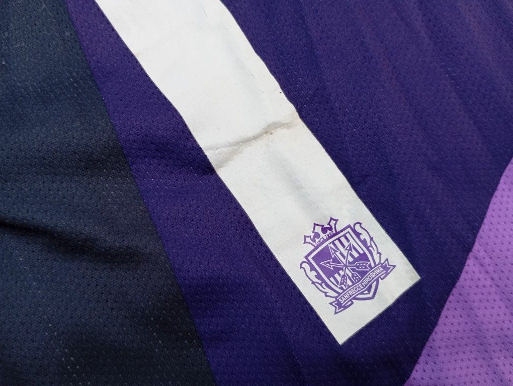 Japanese Brand × Nike 2011 Sanfrecce Hiroshima Japan JLeague Jersey ⚽🎌 Size US L / EU 52-54 / 3 - 9 Thumbnail