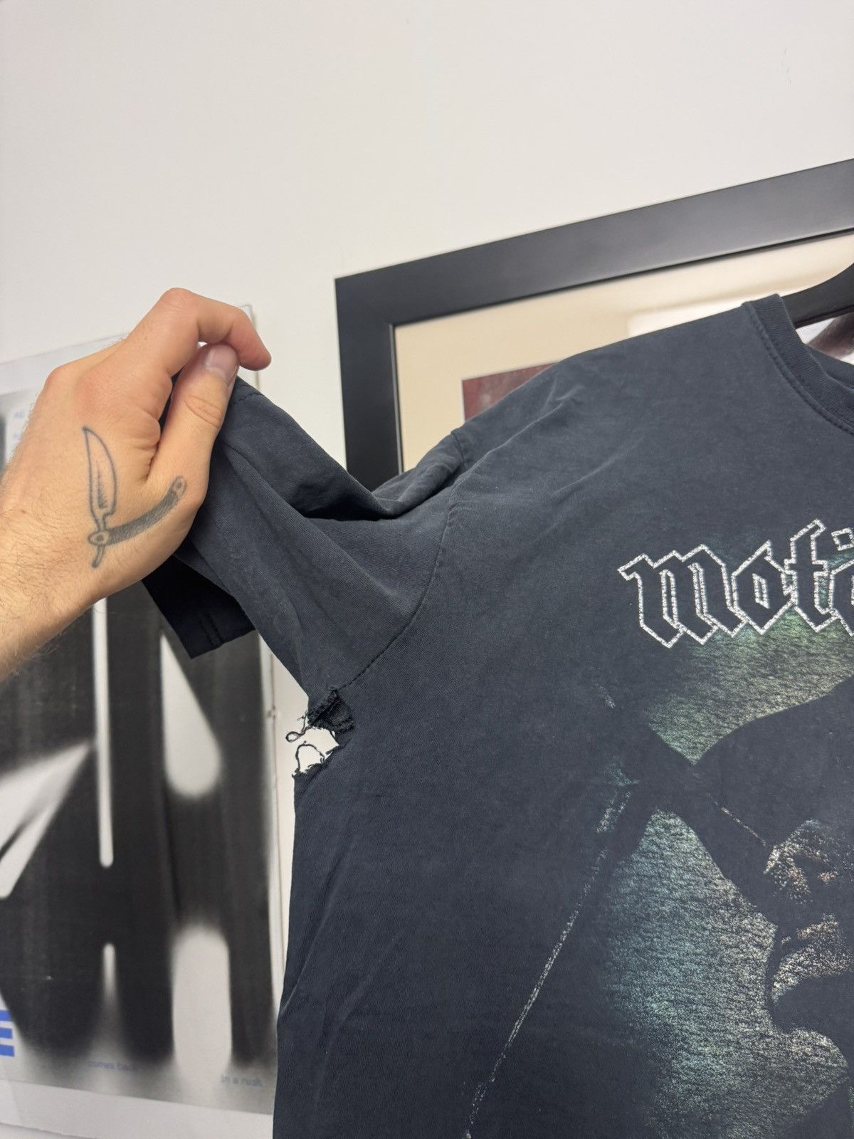 Band Tees Motorhead Vintage Band Rock Tee Washed Trashed Rare Logo Y2k Size US XL / EU 56 / 4 - 4 Thumbnail