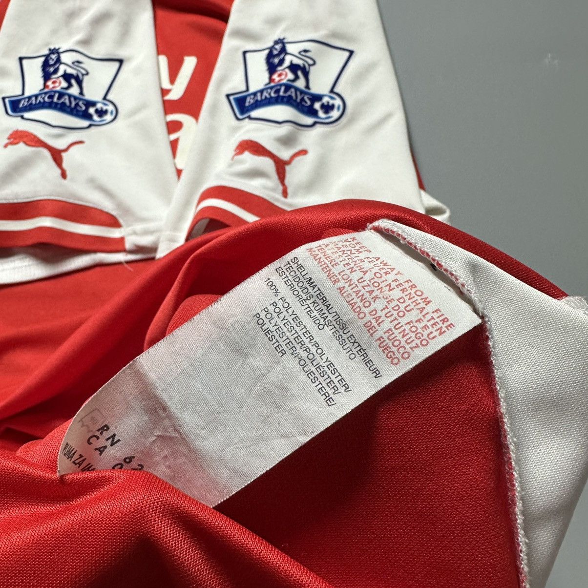 Puma ARSENAL PUMA 2014/2015 FOOTBALL SOCCER HOME JERSEY #11 OZIL Size US XL / EU 56 / 4 - 14 Thumbnail