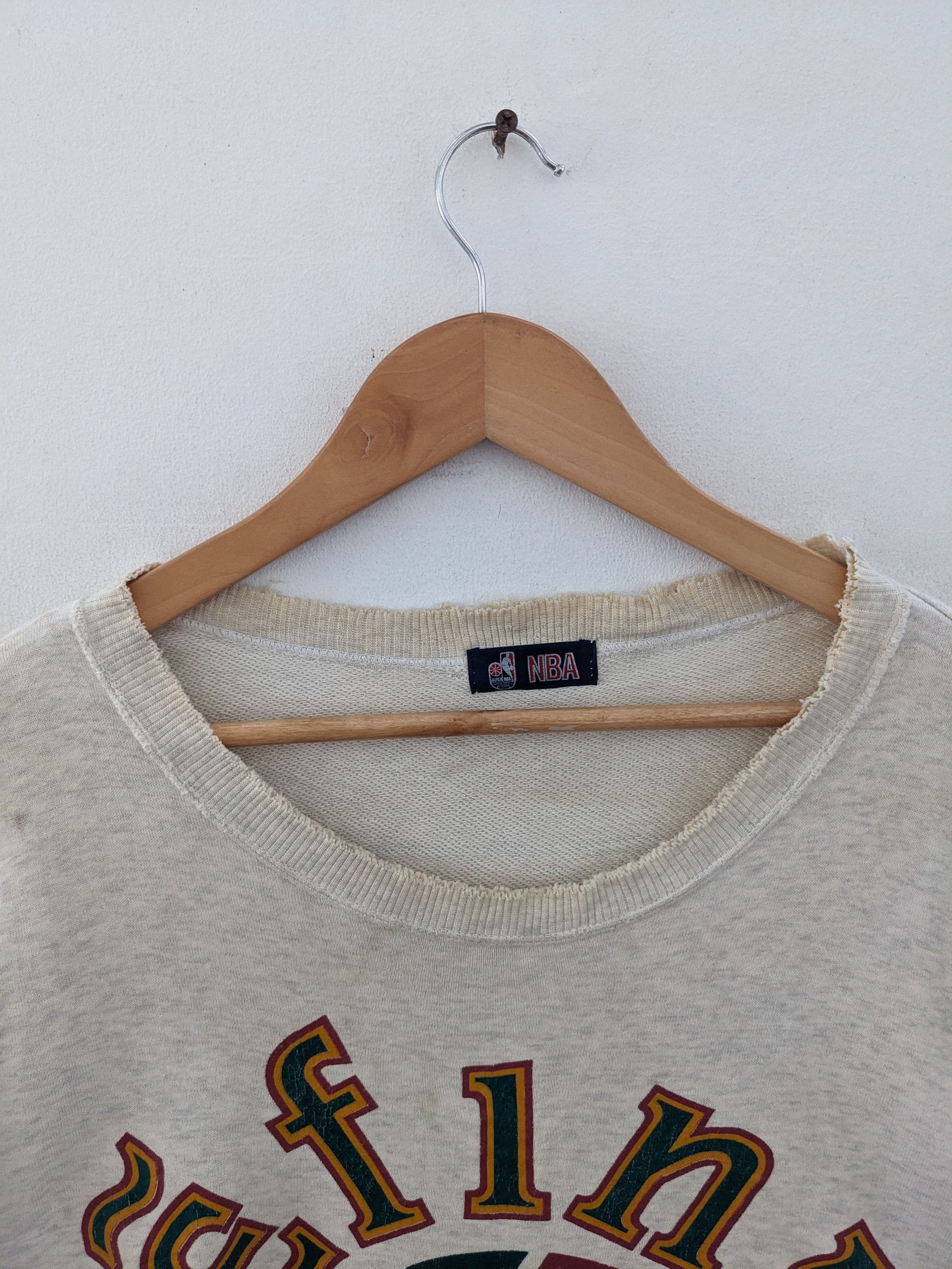 Japanese Brand × NBA × Vintage Vintage NBA Sweatshirt Distressed Size US XL / EU 56 / 4 - 12 Thumbnail