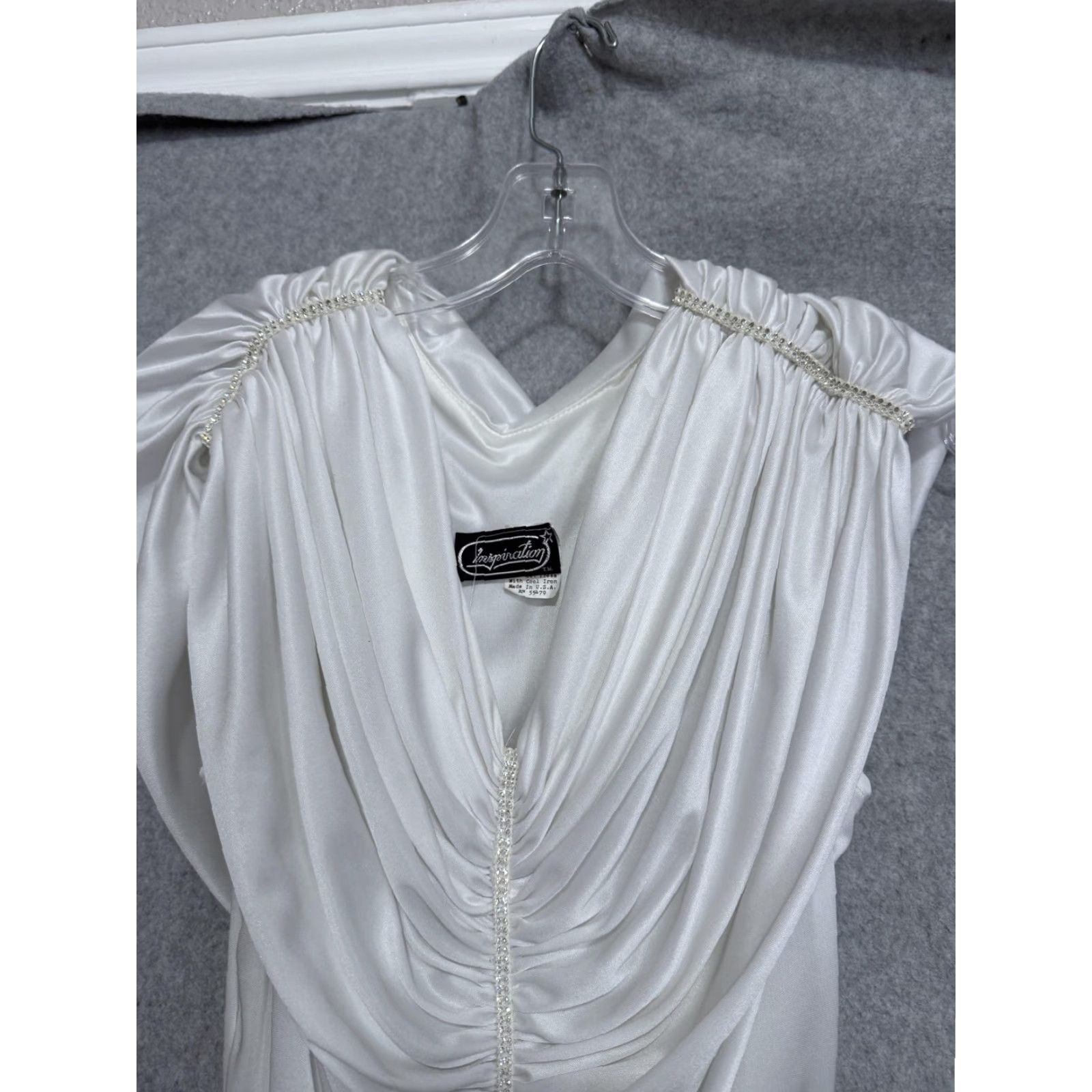 Vintage VINTAGE Inspiration Dress Juniors 9-10 White Ruched Satin Cowl Maxi Rhinestone HOCO Dress Womens Small Size S / US 4 / IT 40 - 6 Thumbnail