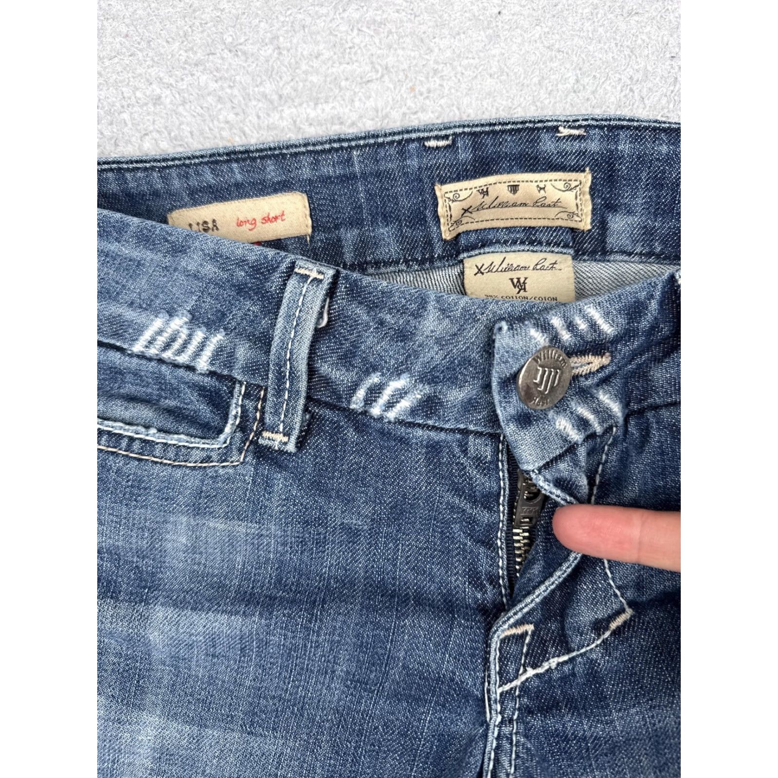 Vintage William Rast Shorts Womens 26x7 Blue Distressed Cut-Off Short Lisa Long Short Denim Size 26" / US 2 / IT 38 - 6 Thumbnail
