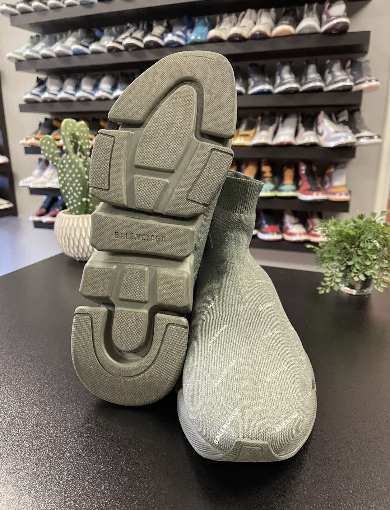 Balenciaga Size 12/EU45 - Balenciaga 2.0 Speed Allover Logo Olive Green Size US 12 / EU 45 - 8 Thumbnail
