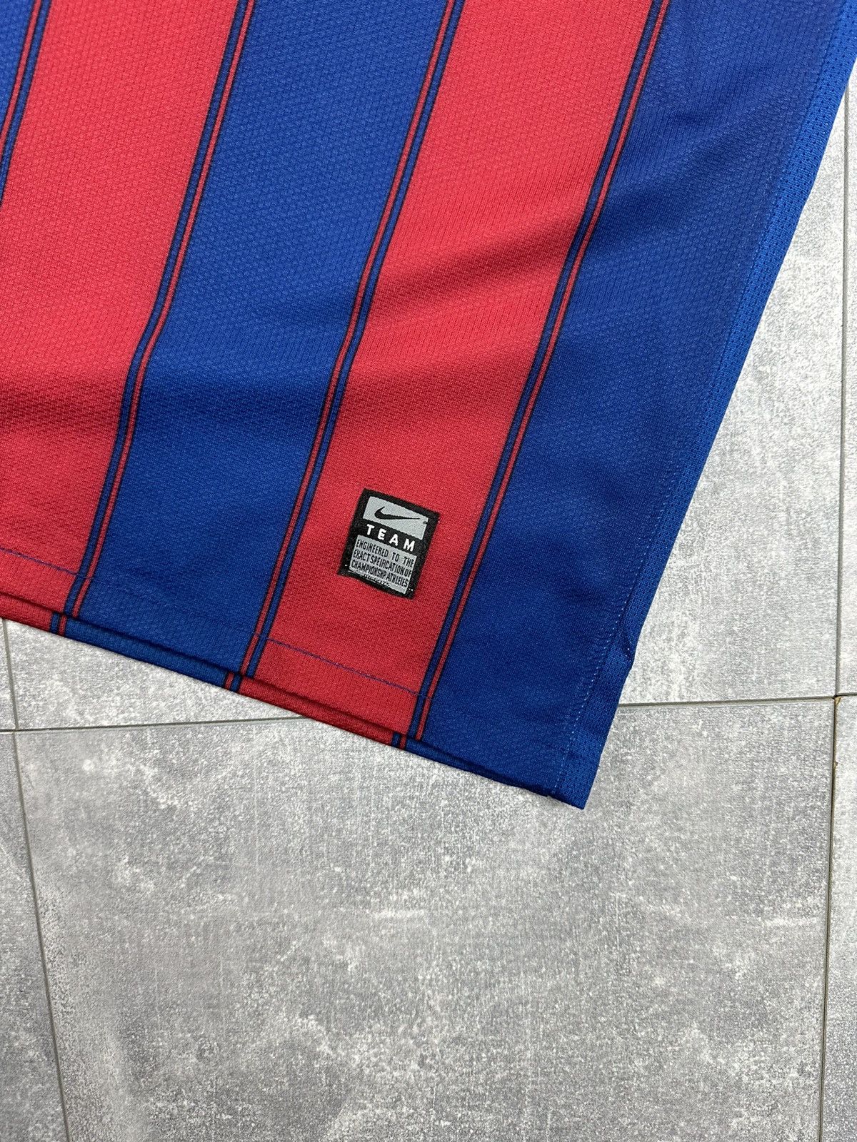 Nike Nike Barcelona FC #9 Ibrahimovic 2009/10 Home Soccer Jersey Size US M / EU 48-50 / 2 - 3 Thumbnail