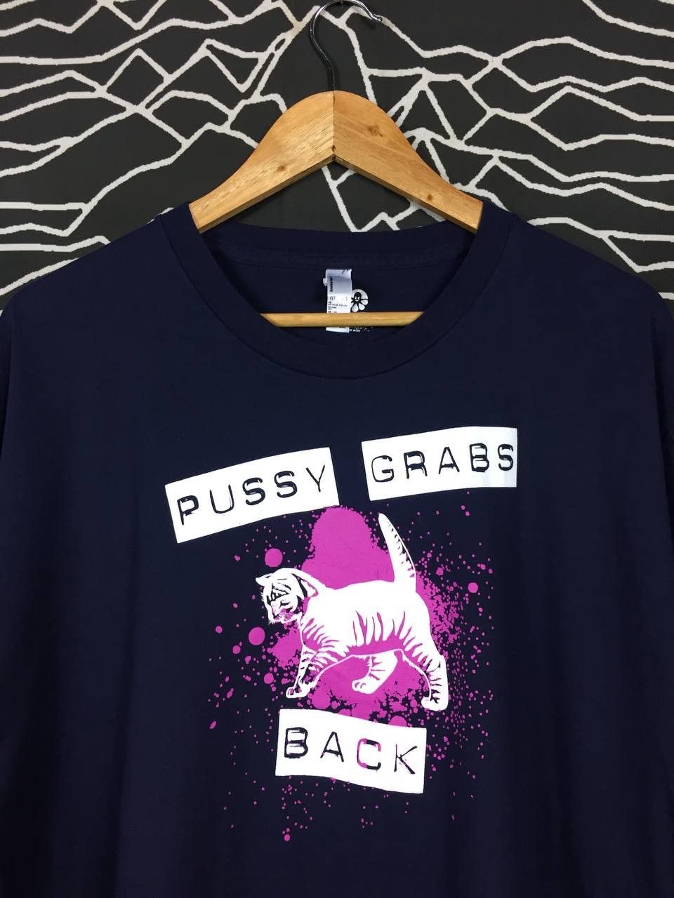 American Apparel American Apparel Pussy Grabs Back By Custom Ink Tee Size US XXL / EU 58 / 5 - 3 Thumbnail