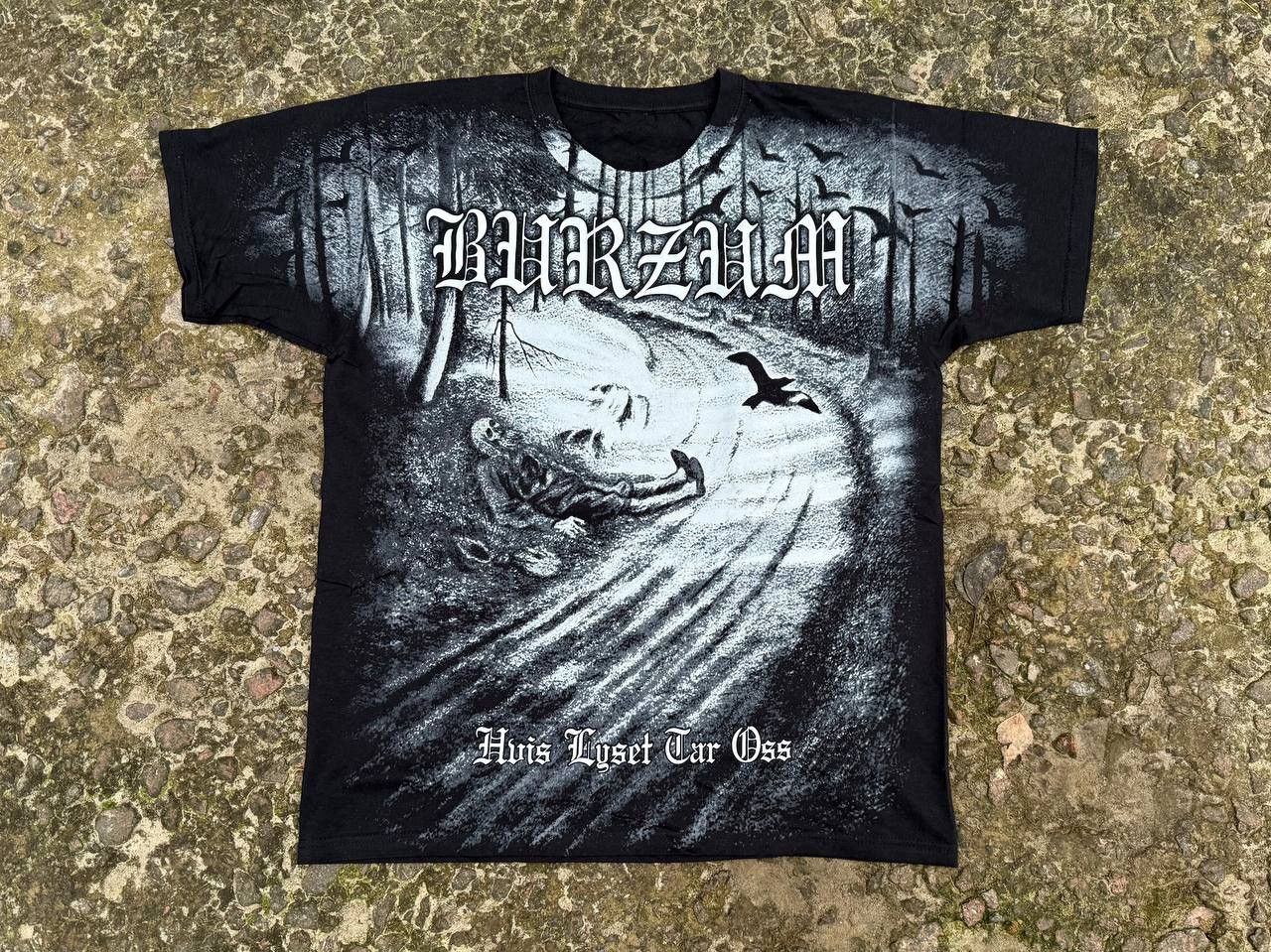 Band Tees Burzum Hvis Lyset Tar Oss All Over Print Metal T-Shirt Rare Size US XL / EU 56 / 4 - 1 Thumbnail