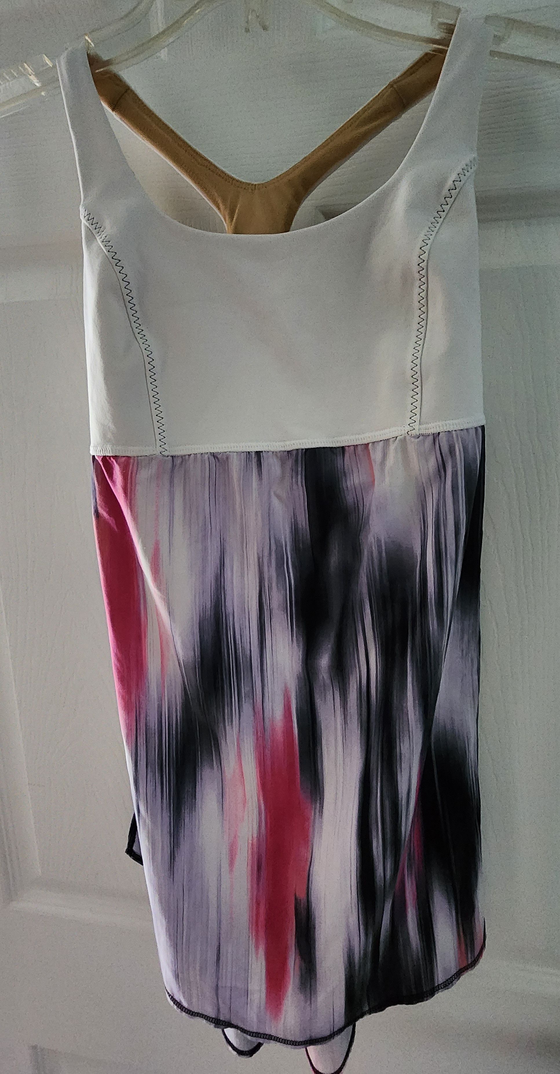 Lululemon Lululemon Venus Tank Mirage Deep Indigo / White Size 4 Size S / US 4 / IT 40 - 1 Thumbnail