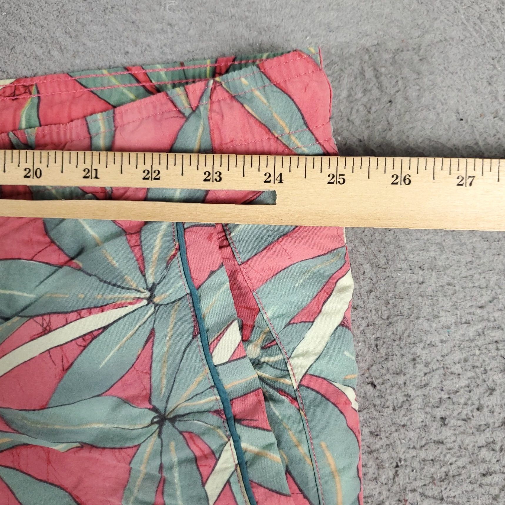 Tommy Bahama Tommy Bahama Shorts Mens 2XL Pink Tropical Beach Board Swim Trunks (Nylon/Polyester) Vintage No Size US 39 - 4 Thumbnail