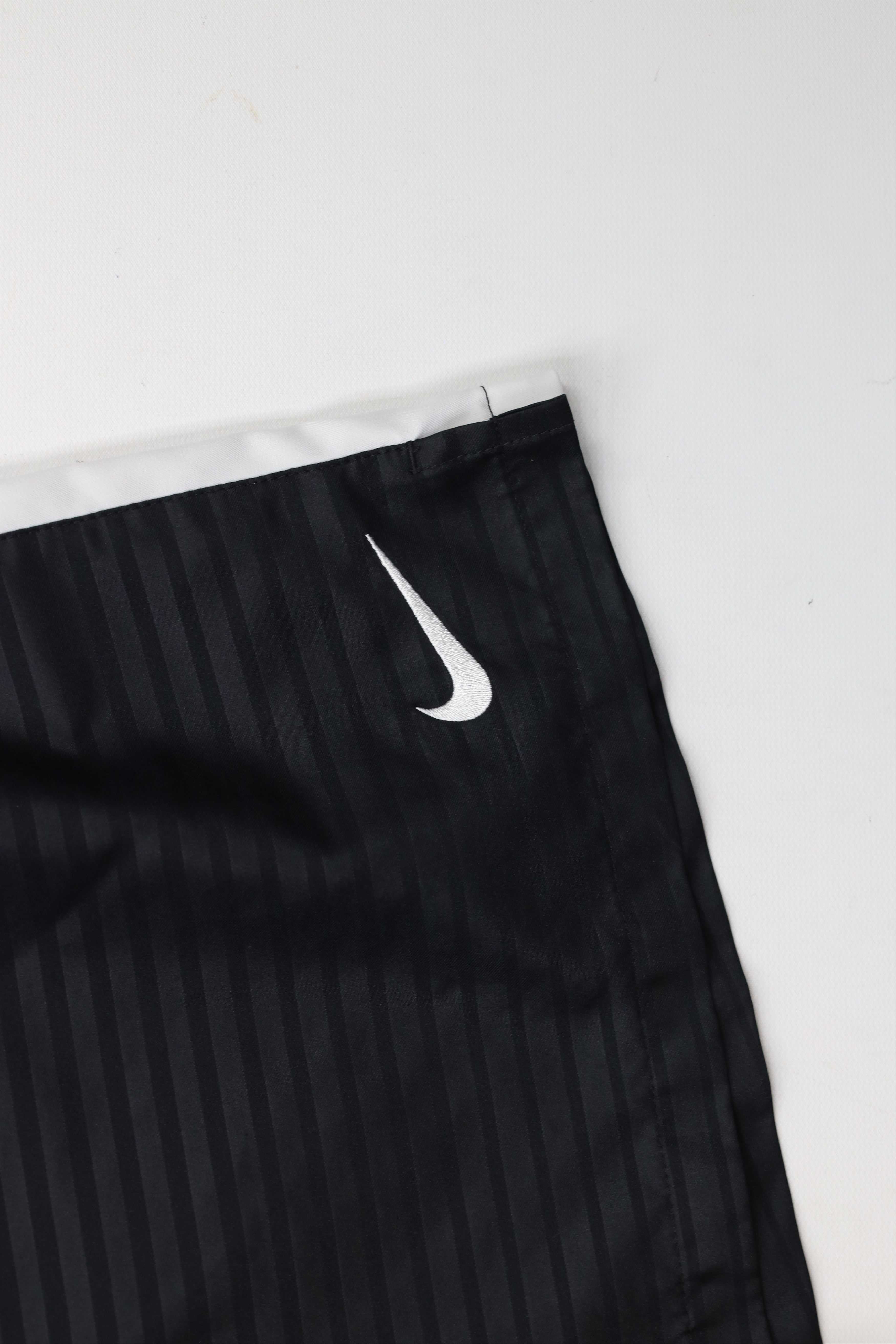 Nike × Vintage Vintage Y2K Nike Mini Swoosh Striped Running Soccer Shorts Size US 36 / EU 52 - 5 Thumbnail