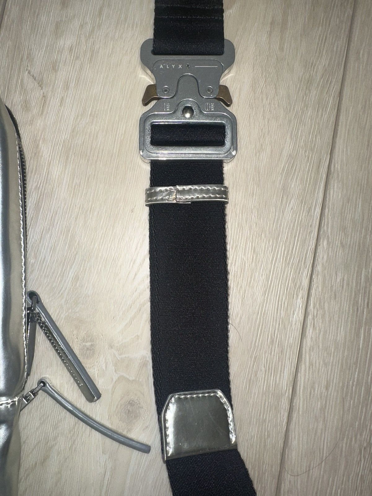 1017 ALYX 9SM × Alyx ALYX Cross Body Bag - Silver (Rare) Size ONE SIZE - 7 Thumbnail