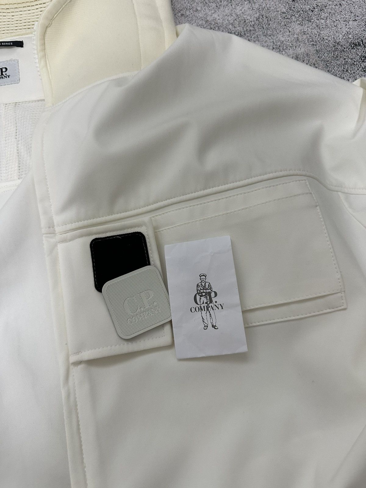 C.P. Company C.P. Company Metropolis Hooded Jacket Men's White Size US L / EU 52-54 / 3 - 19 Thumbnail