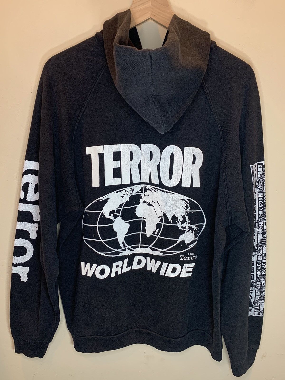 Band Tees *RARE* Vintage 80’s Terror Worldwide Don Rock AK-47 Hoodie Size US XL / EU 56 / 4 - 2 Thumbnail