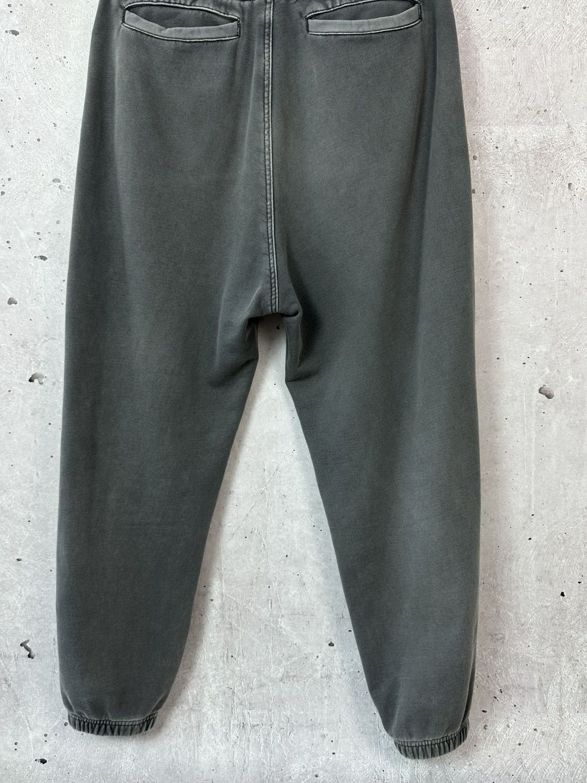 5cm Five cm Washed Grey Denim Belt Relaxed Men’s Sweatpants Size US 32 / EU 48 - 11 Thumbnail