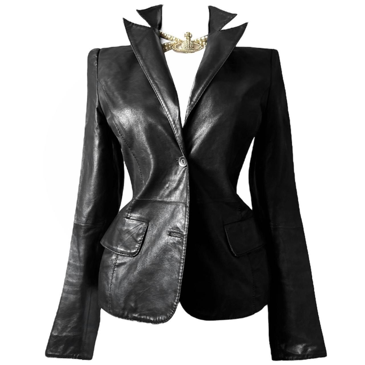 Iconic leather fitted jacket