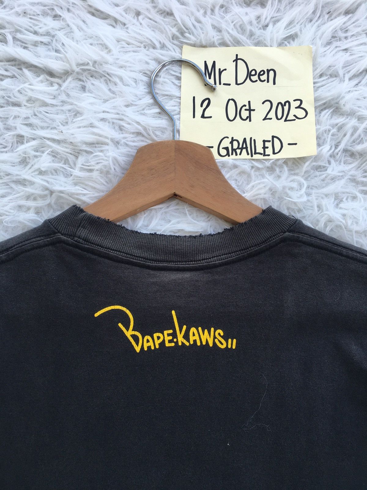 Bape × Kaws Vintage SS2006 Bape x Kaws Baby Milo Giraffe Tee Size US M / EU 48-50 / 2 - 24 Thumbnail