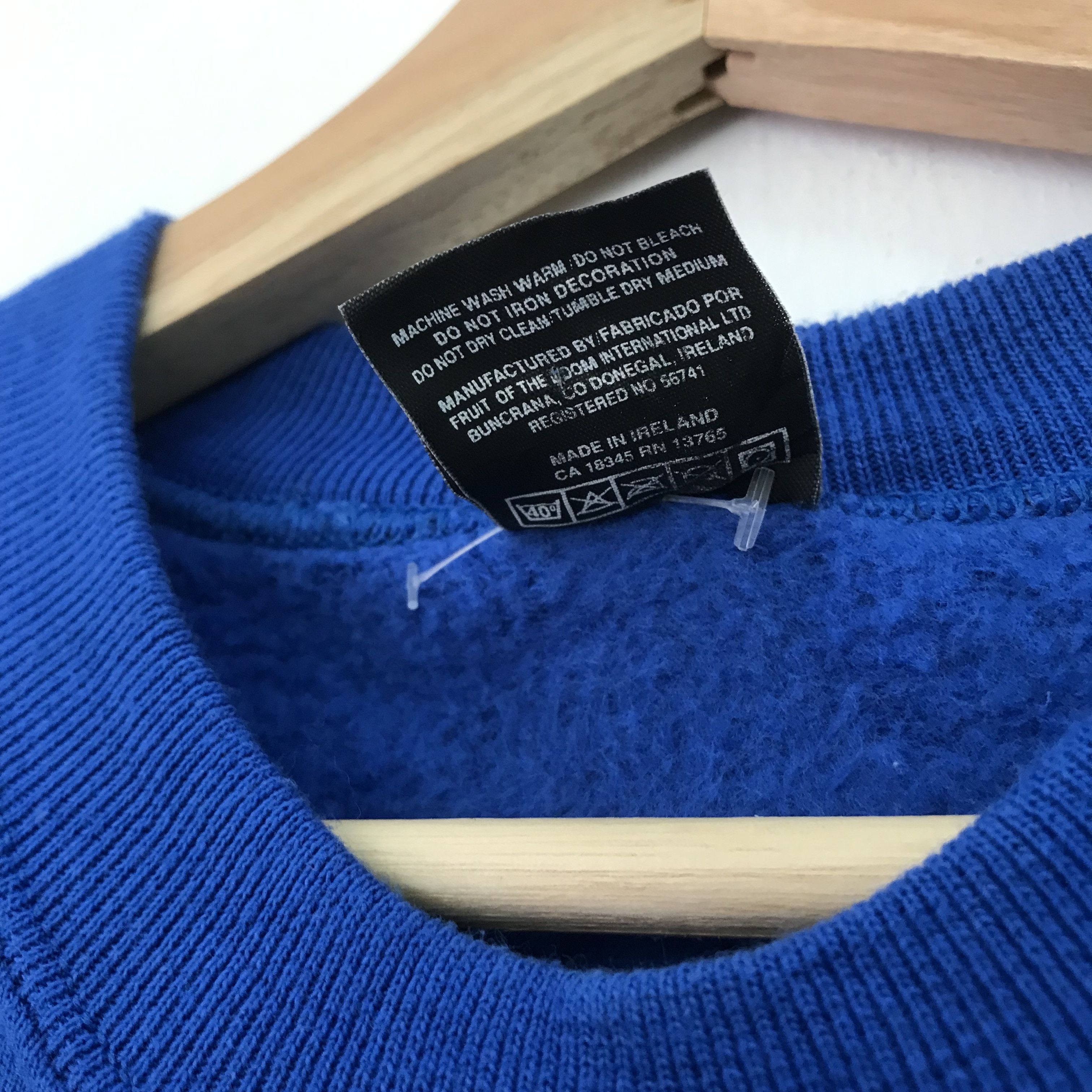 Vintage Vintage 1990s Rainforest Blue Sweatshirt - 510 Size US L / EU 52-54 / 3 - 8 Thumbnail