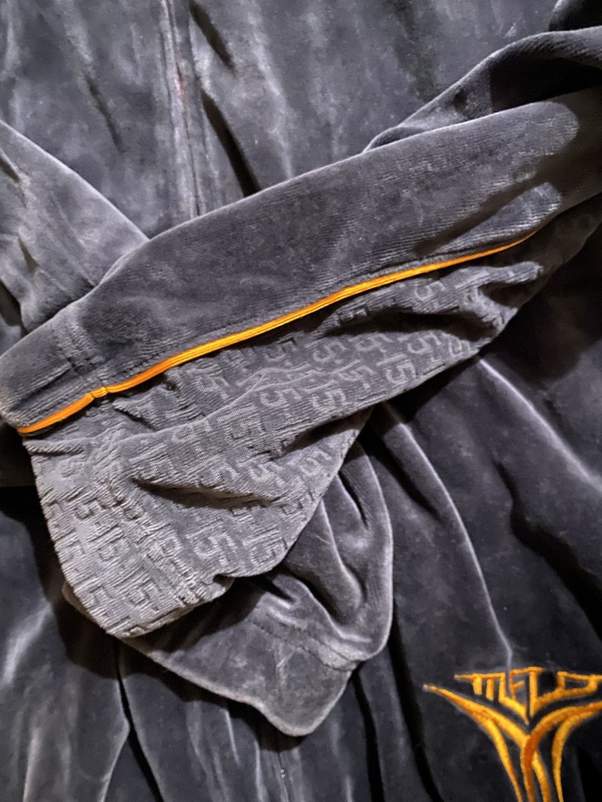 Jordan Brand Vintage Jordan Melo Velour Velvet Track Jacket Size US M / EU 48-50 / 2 - 2 Thumbnail