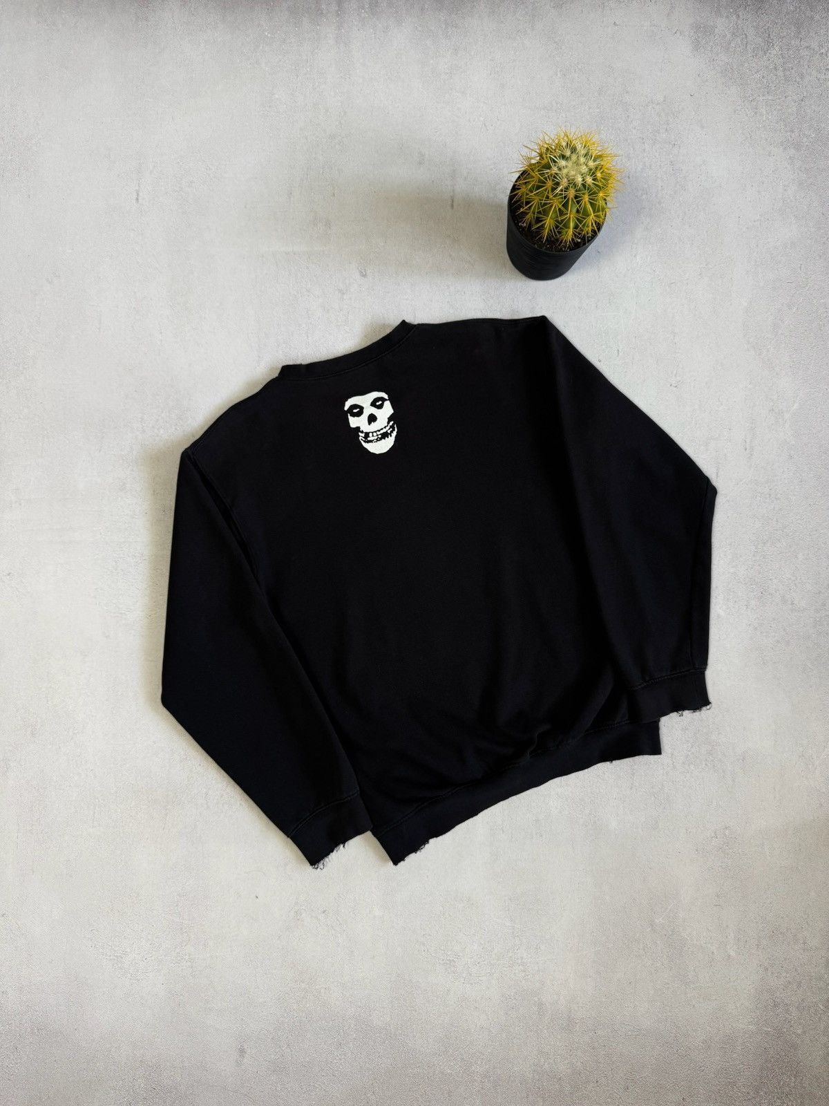 Misfits Vintage Misfits Sweatshirt Big Logo Black Distressed 90s Size US S / EU 44-46 / 1 - 10 Thumbnail