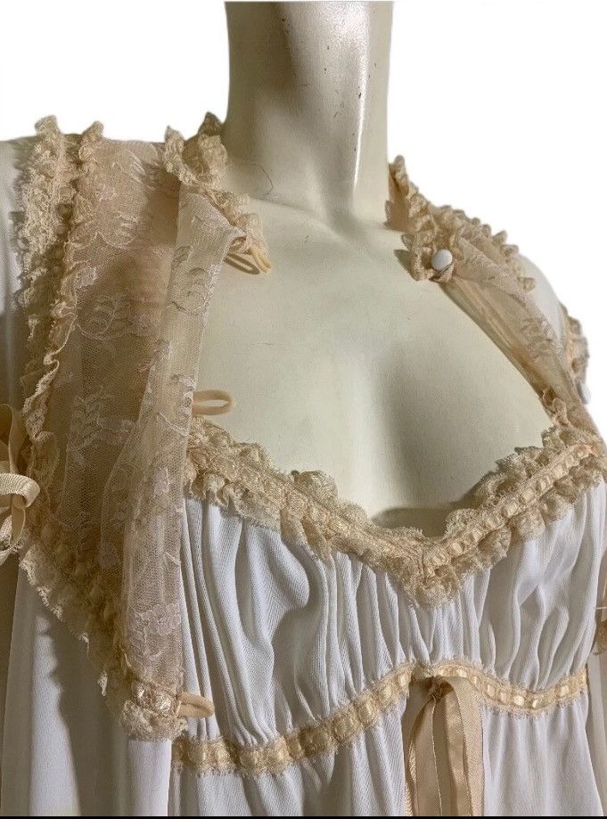 Vintage VTG 1970s Ivory Lace Trim Nightgown and Robe Size S / US 4 / IT 40 - 4 Thumbnail