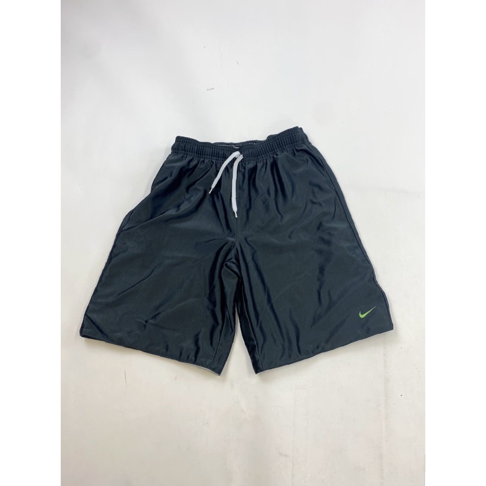 Nike Nike Reversible Basketball Shorts Mens Small Black Green Size US 29 - 7 Thumbnail
