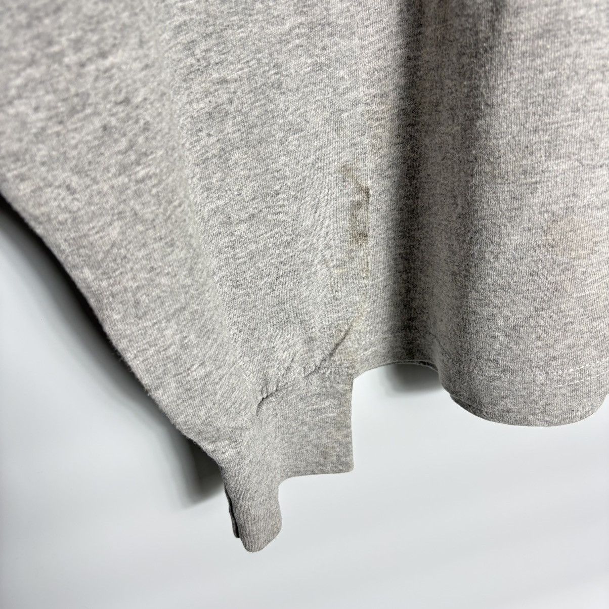 Vintage Vintage 00s Intersystems IT Long Sleeve T-Shirt / Apple Size US L / EU 52-54 / 3 - 6 Thumbnail