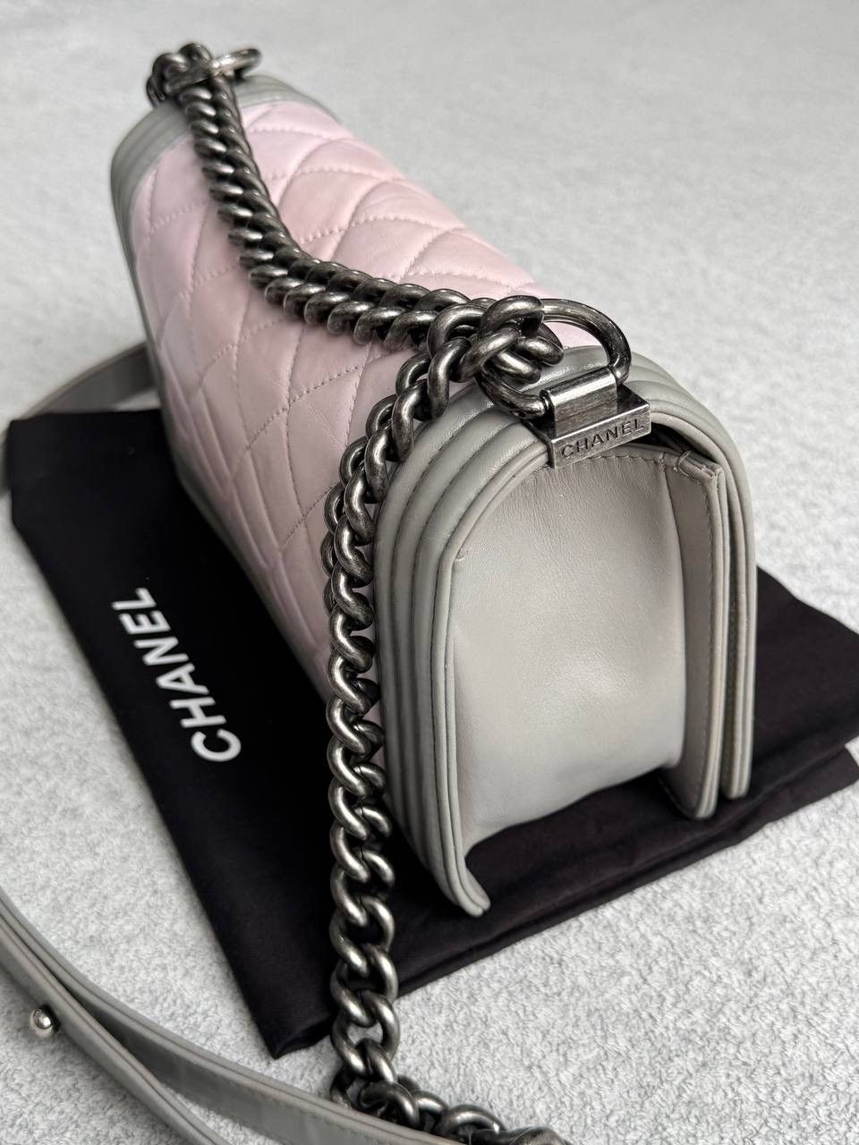 Chanel Chanel Ombre Boy Quilted Flap Bag Medium Size ONE SIZE - 7 Thumbnail