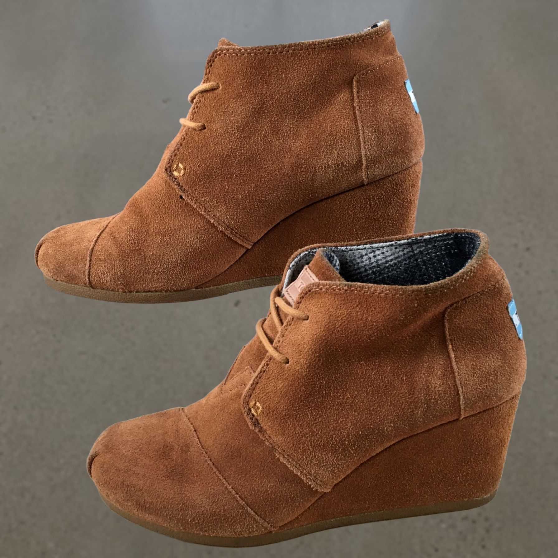 Toms TOMS Boots Womens 7.5 Desert Wedge Ankle Bootie Brown Suede Lace Up Casual Shoes Size US 8 / IT 38 - 1 Thumbnail