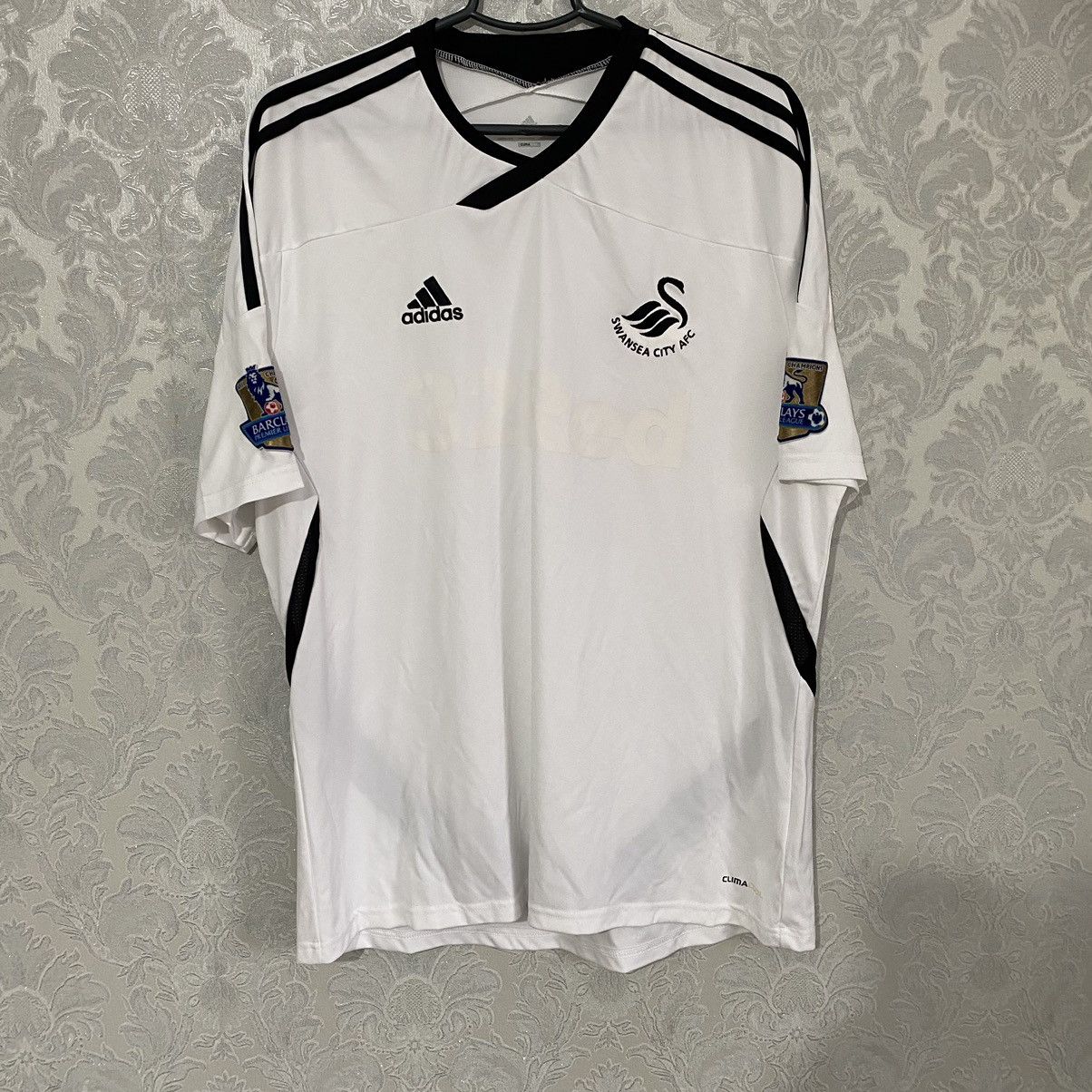 Vintage Vintage Adidas Swansea City Home Jersey 11/12 #11 SINCLAIR Size US L / EU 52-54 / 3 - 1 Thumbnail