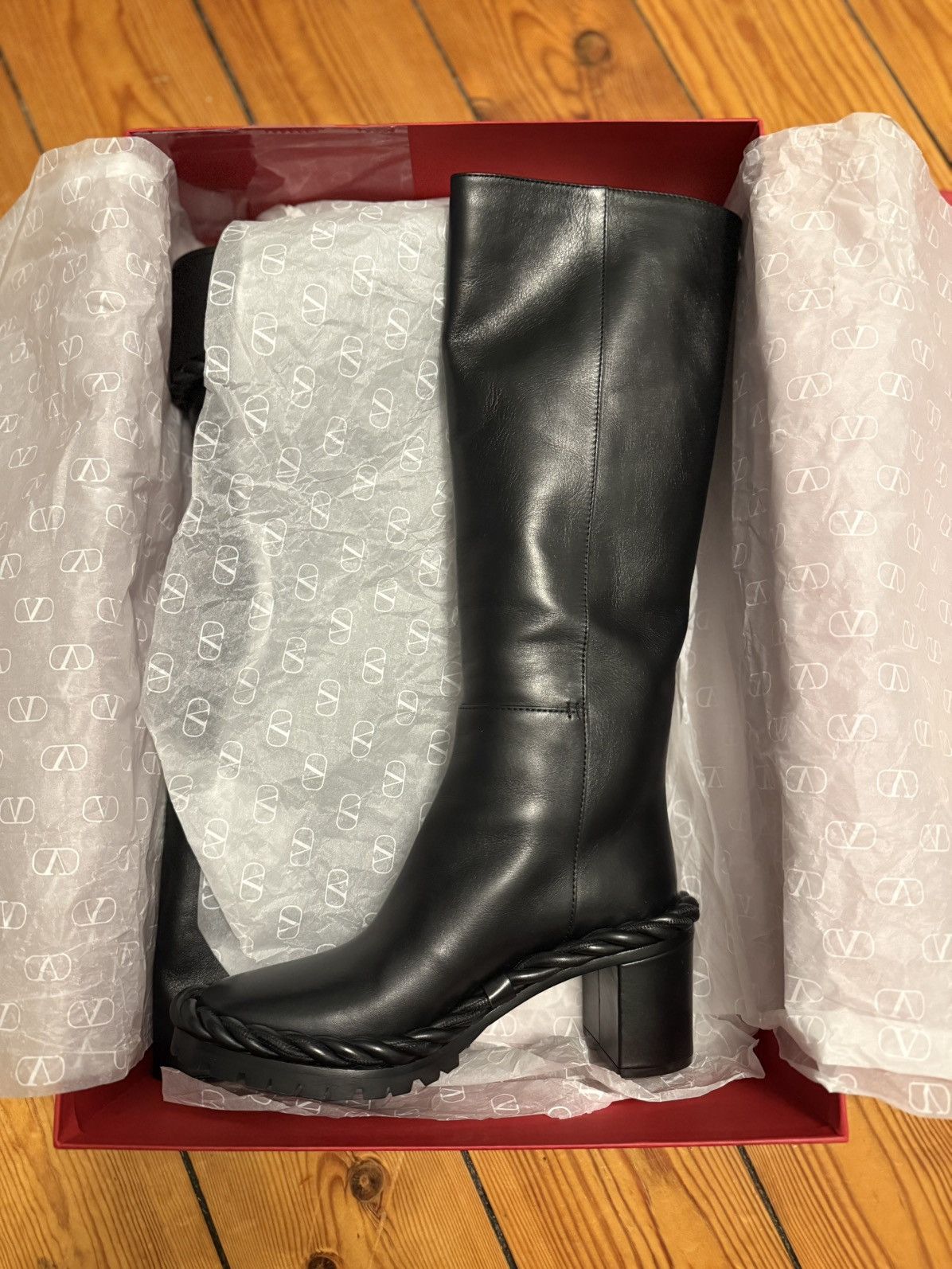 Valentino Valentino Garavani rope knee high soft leather boots 35 Size US 5 / IT 35 - 5 Thumbnail