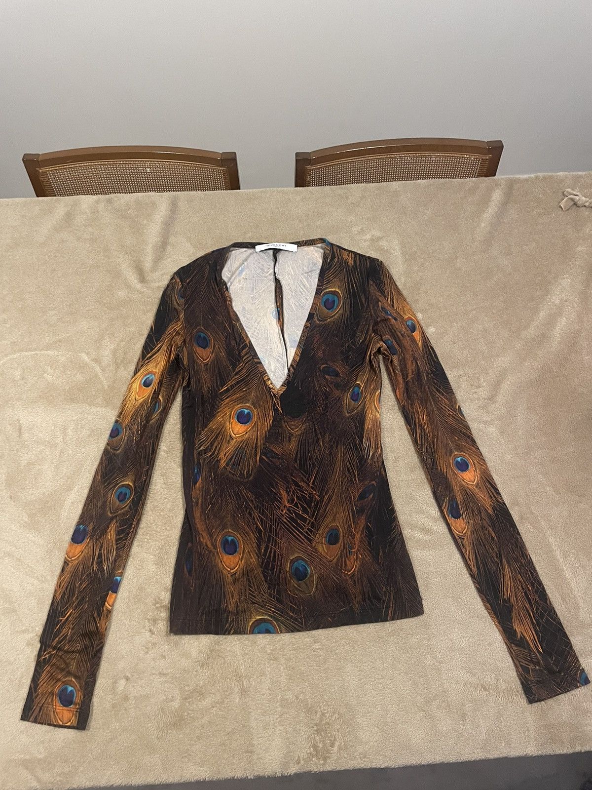 Givenchy Givenchy Blouse Peacock Silk Made Size XS / US 0-2 / IT 36-38 - 1 Thumbnail