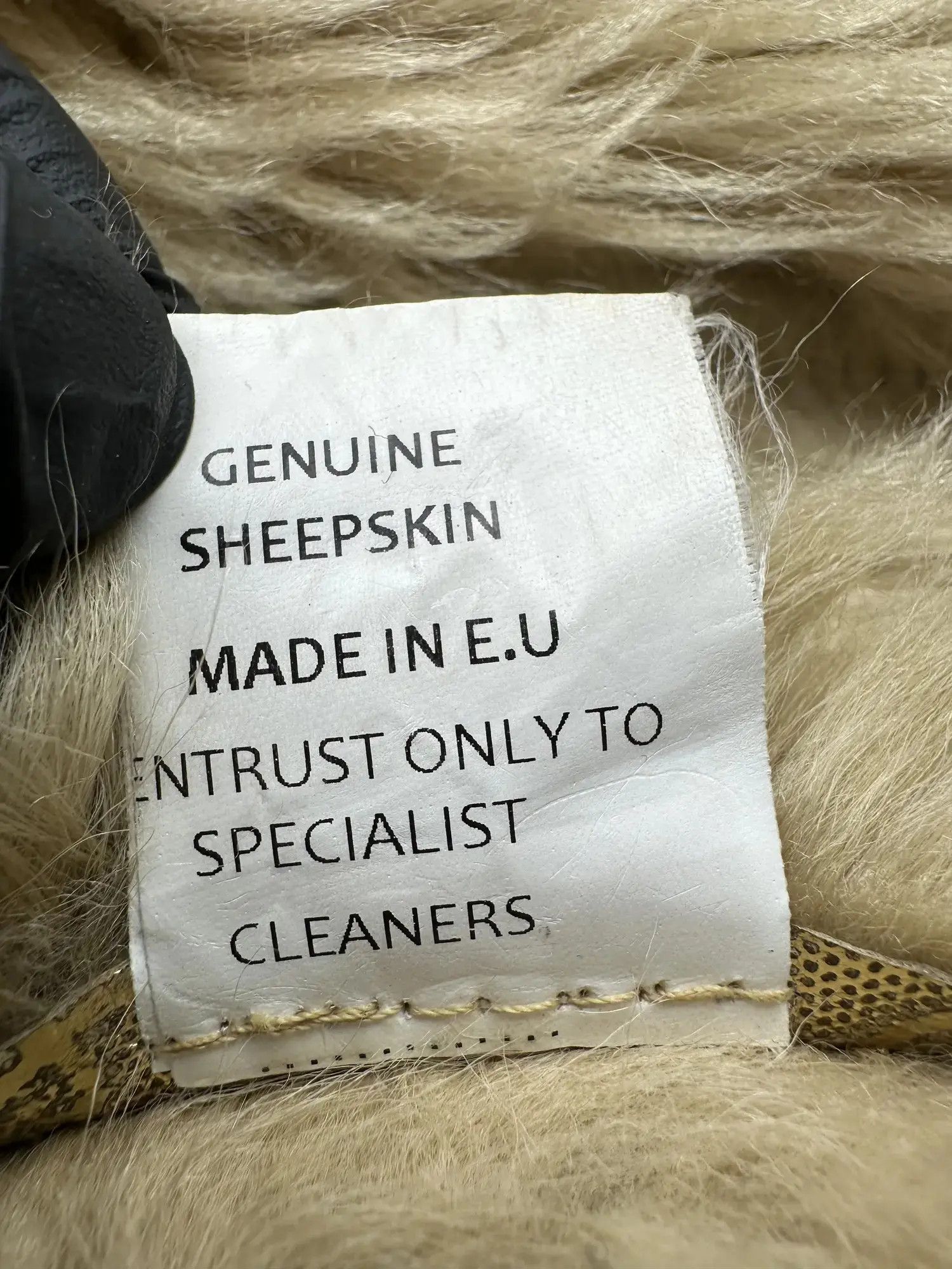 Vintage Vintage Fur/Sheepskin Vest C52(V168) Size S / US 4 / IT 40 - 9 Thumbnail