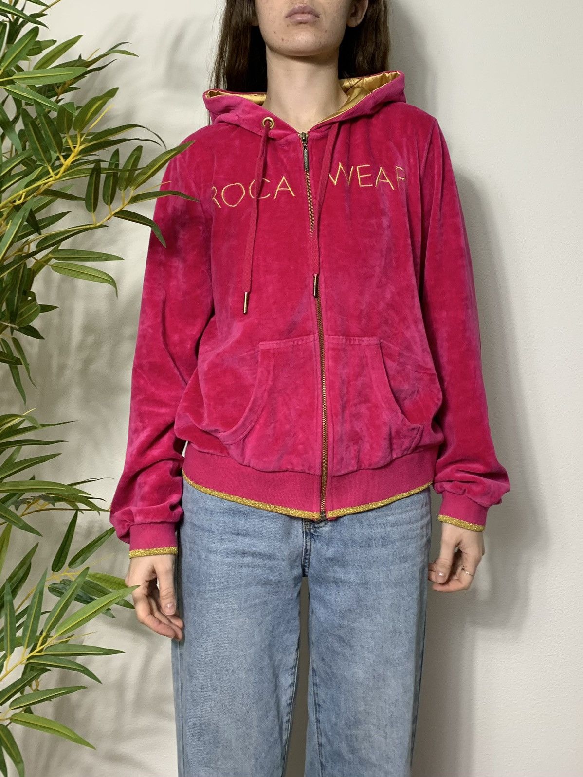 Rocawear VINTAGE ROCA WEAR RAP STYLE VELOUR ZIP UP HOODIE Size M / US 6-8 / IT 42-44 - 3 Thumbnail