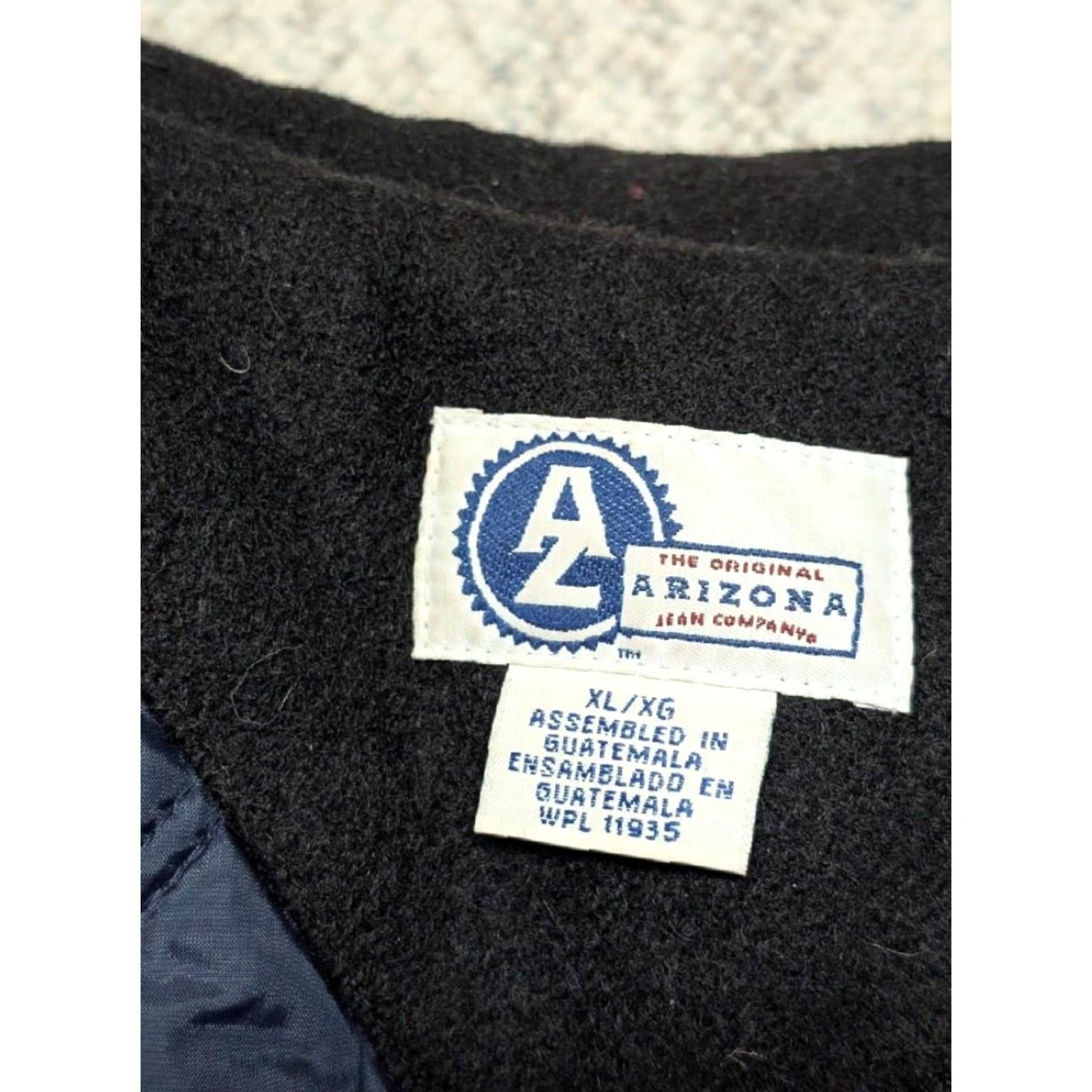 Vintage VINTAGE Pea Coat Navy Blue Wool XL 46-48 Navy anchor buttons Navy Blue NAVAL 1990s Lined Mens Coat Wool 46-48 Navy Button Mens Size US XL / EU 56 / 4 - 7 Thumbnail
