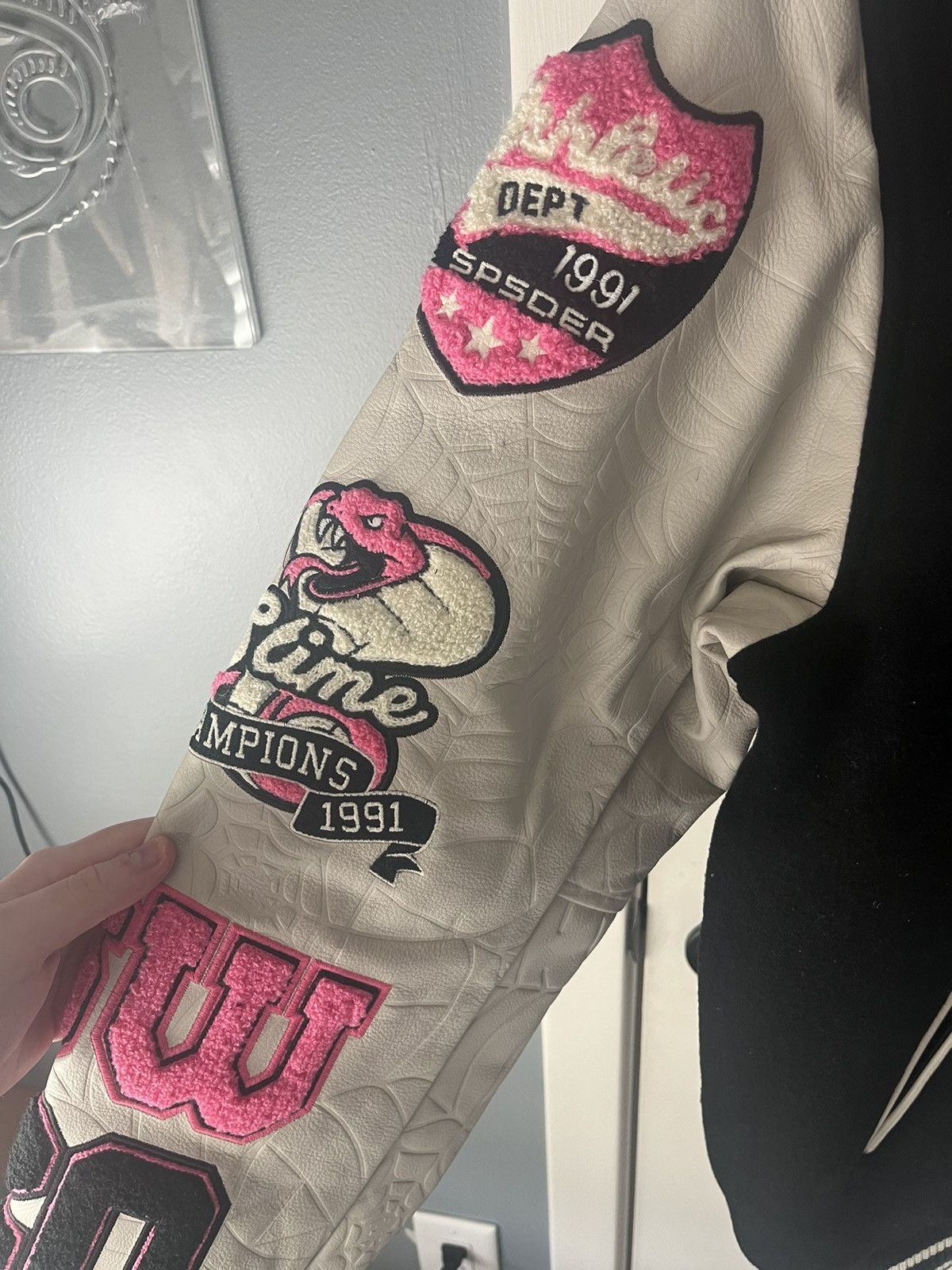 Sp5der Sp5der Spider Worldwide Williams 5 Varsity Jacket Black Pink Size US XL / EU 56 / 4 - 4 Thumbnail