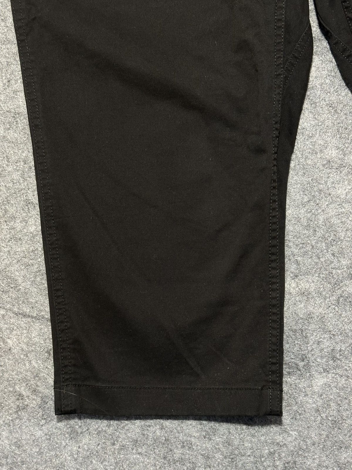 Gramicci Gramicci Stretch Twill Mid-Cut Pants in black. Size US 29 - 3 Thumbnail