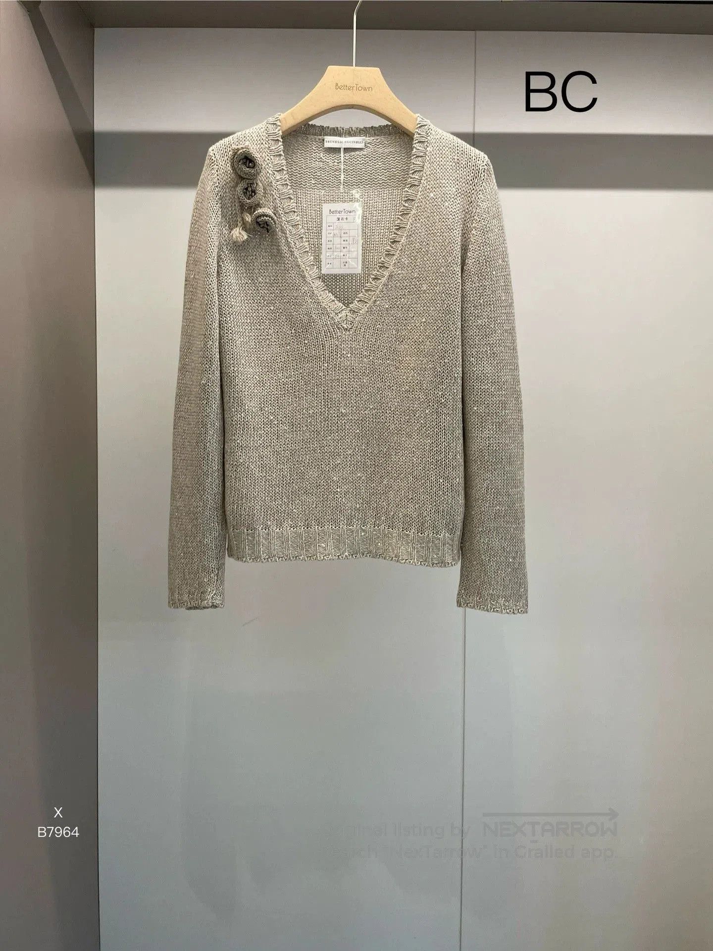 Brunello Cucinelli light khaki sequined linen sweater. Size US M / EU 48-50 / 2 - 1 Thumbnail