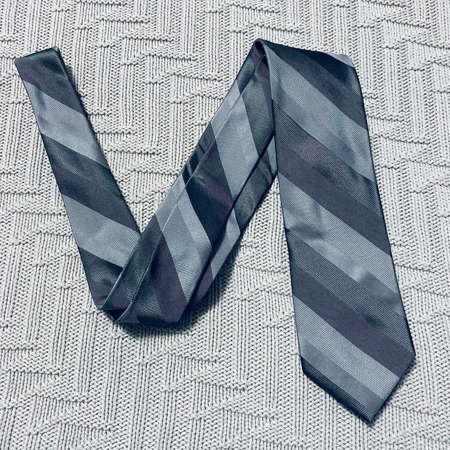 Calvin Klein Calvin Klein silver striped silk tie Size ONE SIZE - 1 Thumbnail