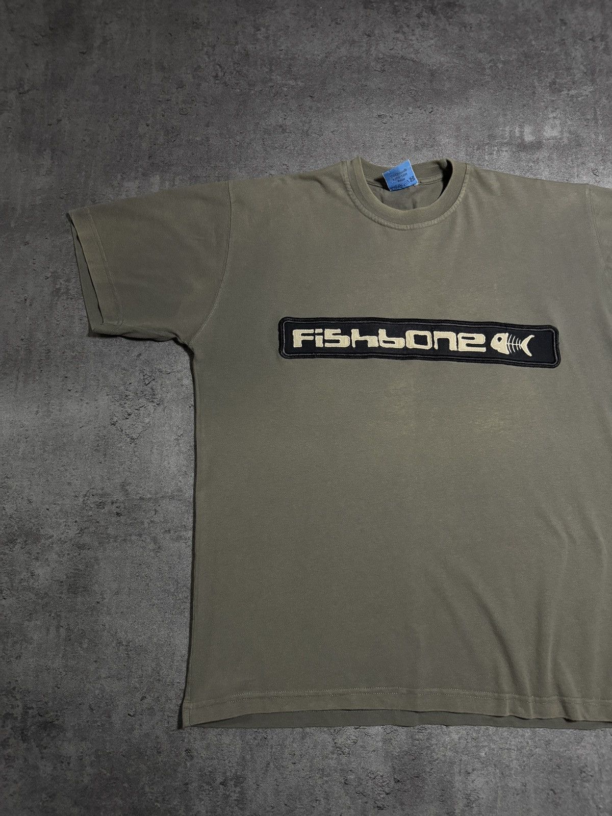 Rap Tees × Vintage Fishbone 90s Vintage Hip Hop Boxy Tees Rap Skate Y2K Logo Size US M / EU 48-50 / 2 - 2 Thumbnail