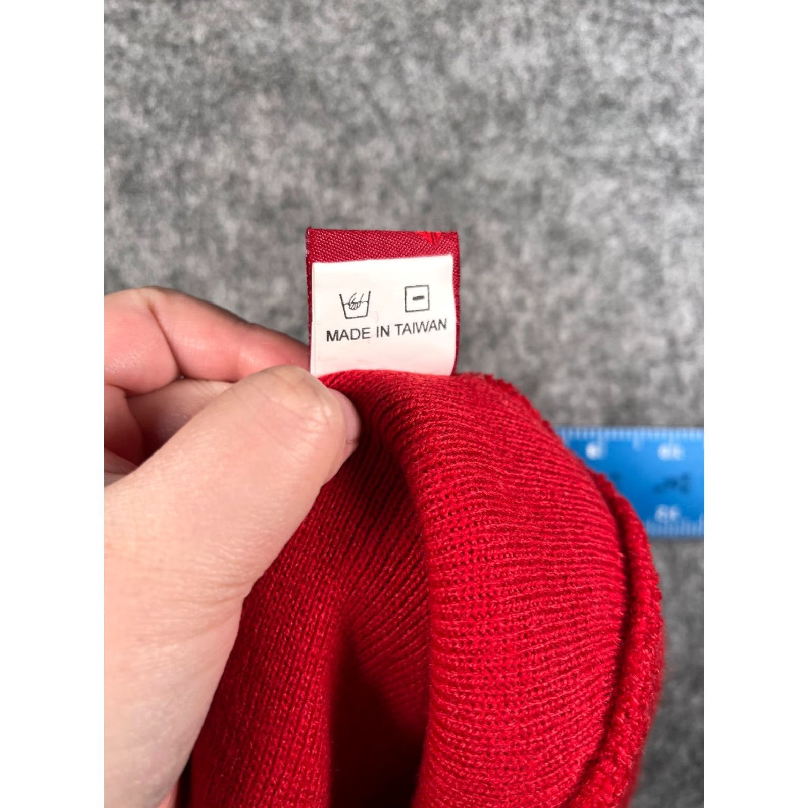 Vintage Roxy Beanie Womens One Size Red Striped Knit Acrylic Ski Hat Size ONE SIZE - 8 Thumbnail