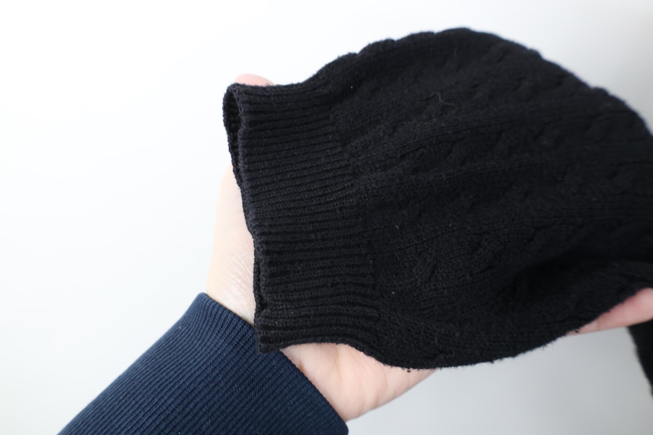 Vintage Vintage 90s Streetwear Cable Knit V-Neck Sweater Black Size US XL / EU 56 / 4 - 6 Thumbnail
